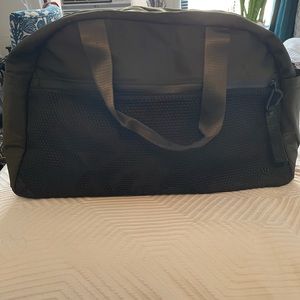 Lululemon All hours duffle